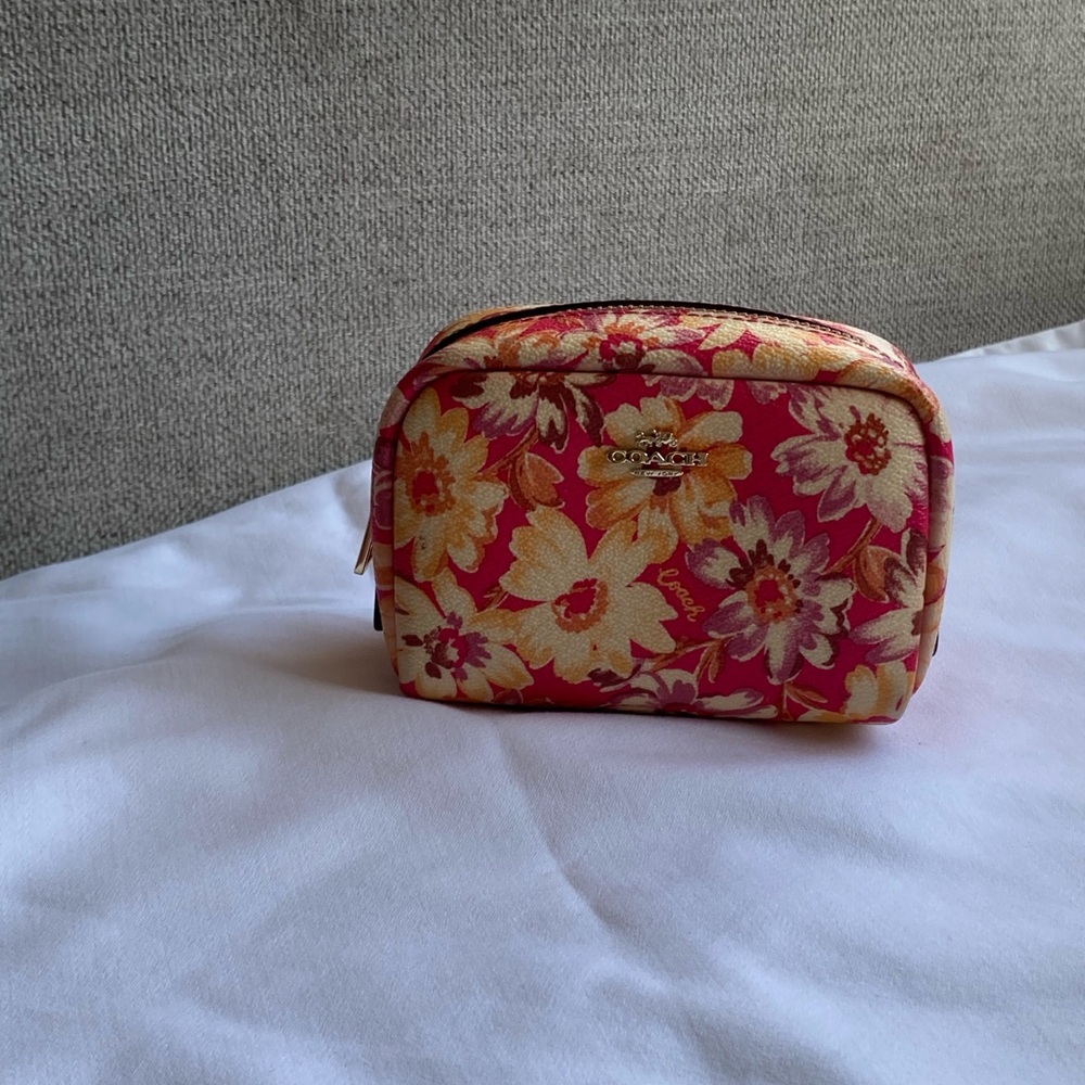 Coach mini boxy cosmetics bag